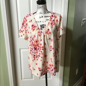 NWOT Croft and Barrow floral top